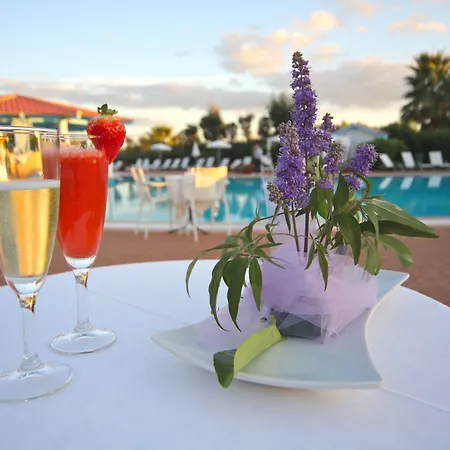 Eco Village Baia Delle Ginestre 4*