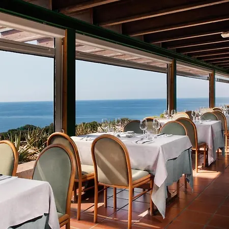 Baia Delle Ginestre 4*
