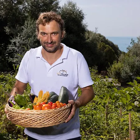 Eco Village Baia Delle Ginestre Apart Otel 4*