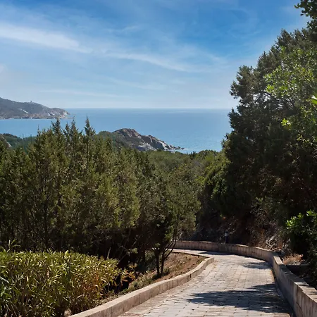 Eco Village Baia Delle Ginestre מלון דירות