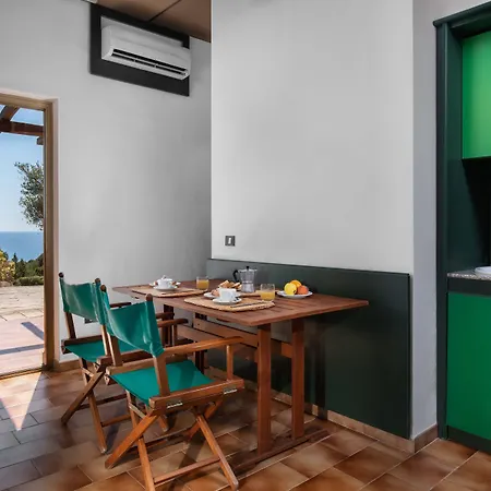 Eco Village Baia Delle Ginestre Lägenhetshotell