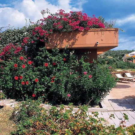 Aparthotel Baia Delle Ginestre Teulada