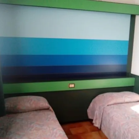 Aparthotel Baia Delle Ginestre 4*