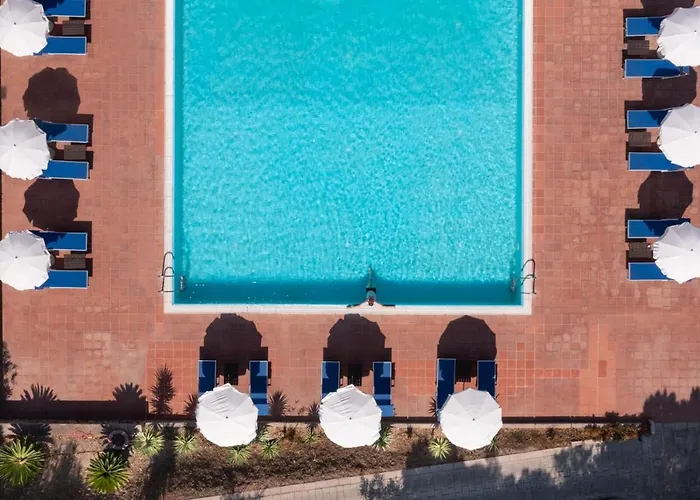 Appart hôtel Eco Village Baia Delle Ginestre 4*