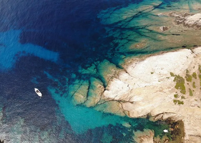 Aparthotel Eco Village Baia Delle Ginestre